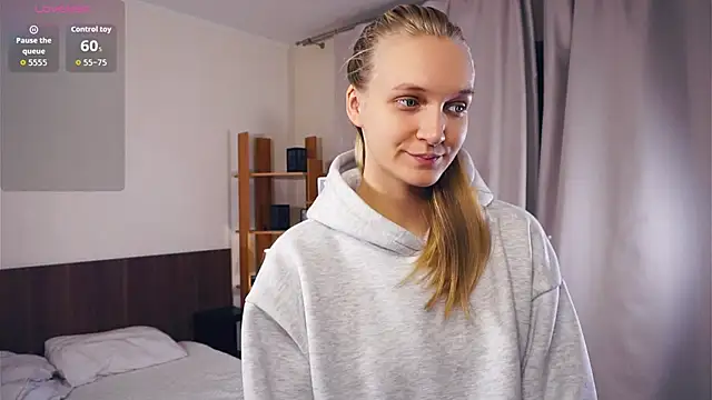 Snapshot of DierdreJacobsohn chatting on December 5, 6:22 am DierdreJacobsohn online show from December 5, 6:22 am