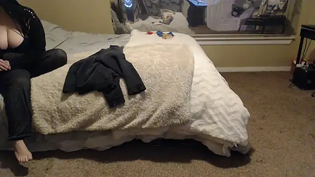 Skyl31 online show from February 4, 3:01 am