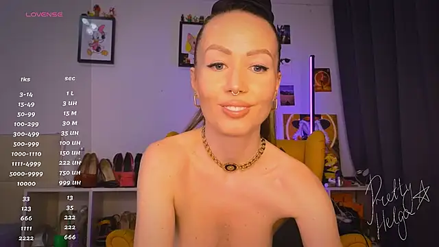 Snapshot of goddes_helga_feet chatting on November 8, 10:37 am goddes helga feet online show from November 8, 10:37 am