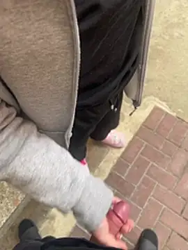 Teeny-Slut18 online show from May 16, 6:54 am