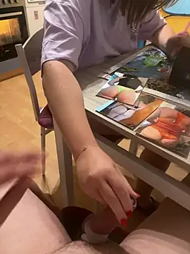 Snapshot of Teeny-Slut18 chatting on August 7, 8:00 pm Teeny-Slut18 online show from August 7, 8:00 pm