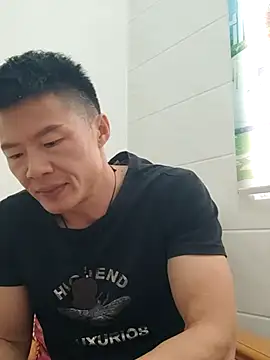 Snapshot of tian7788 chatting on December 3, 2:30 am tian7788 online show from December 3, 2:30 am