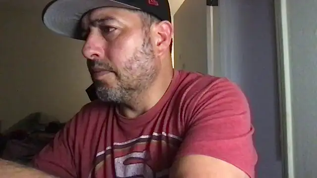 Snapshot of ezrah23 chatting on December 1, 7:57 am ezrah23 online show from December 1, 7:57 am