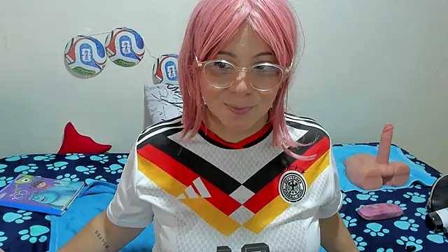 Jiah Park online show from June 30, 2:01 am