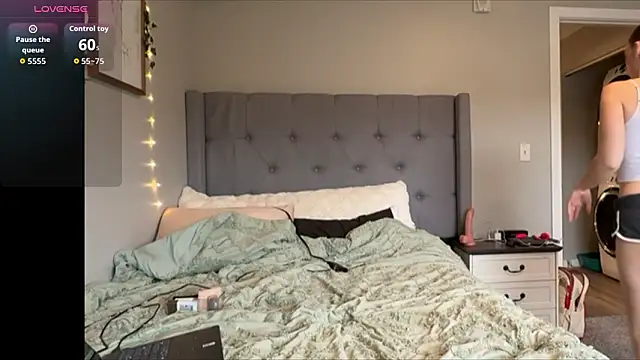 sables world online show from March 23, 2:21 pm