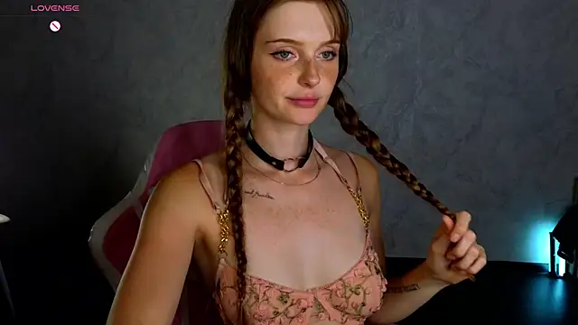 Lovelly molly1 online show from July 29, 6:28 pm