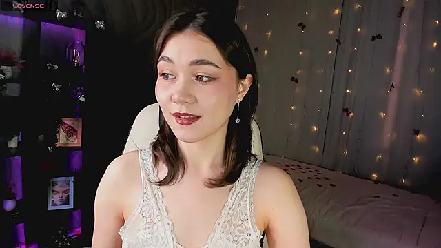 MistyLovia online show from March 14, 9:48 am