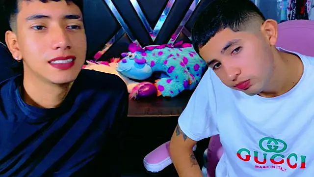 Snapshot of darwinandbrayann chatting on November 13, 8:08 pm darwinandbrayann online show from November 13, 8:08 pm