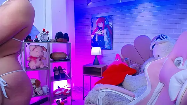 roseefancy19 online show from March 11, 12:11 pm