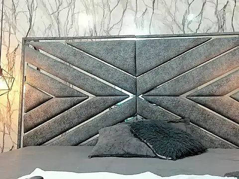 Snapshot of DIRTY_MIIA_ chatting on November 16, 12:00 pm DIRTY MIIA online show from November 16, 12:00 pm