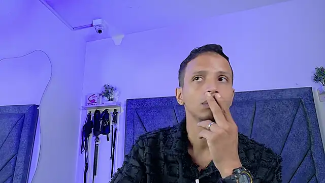 Snapshot of DamianandEva chatting on February 28, 1:23 pm DamianandEva online show from February 28, 1:23 pm