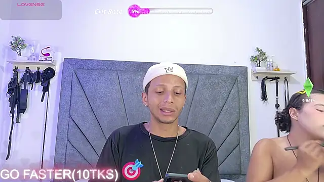 Snapshot of DamianandEva chatting on May 12, 1:08 pm DamianandEva online show from May 12, 1:08 pm