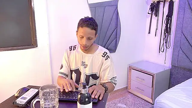DamianandEva online show from July 25, 1:08 pm