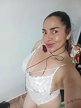 MaryRoze  online show from April 23, 1:29 am