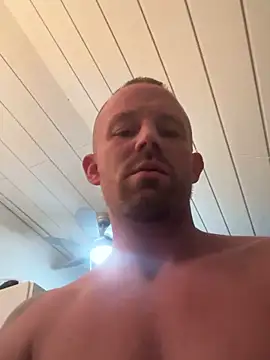 Snapshot of superbertok chatting on November 25, 6:02 am superbertok online show from November 25, 6:02 am