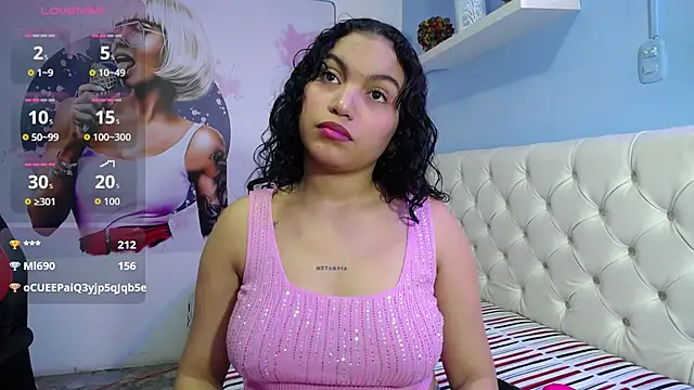 Snapshot of valeria_martinez19 chatting on July 3, 3:13 am valeria martinez19 online show from July 3, 3:13 am
