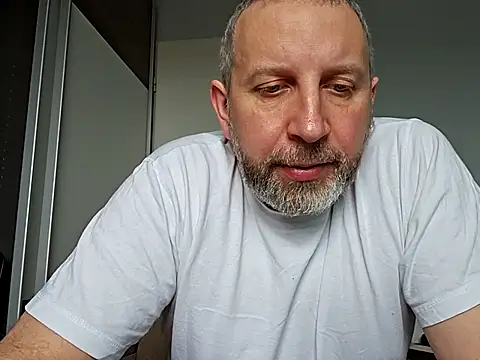 Snapshot of ghost430000 chatting on November 9, 10:02 am ghost430000 online show from November 9, 10:02 am