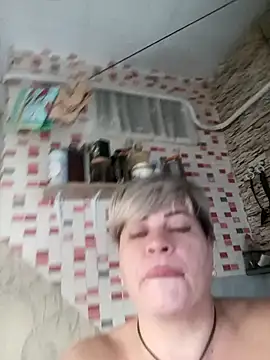 Snapshot of MilkySky chatting on November 8, 9:42 am MilkySky online show from November 8, 9:42 am