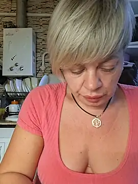 Snapshot of MilkySky chatting on July 11, 5:37 pm MilkySky online show from July 11, 5:37 pm