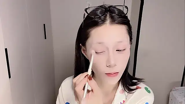 Snapshot of yuyu-33 chatting on November 17, 12:38 am yuyu-33 online show from November 17, 12:38 am