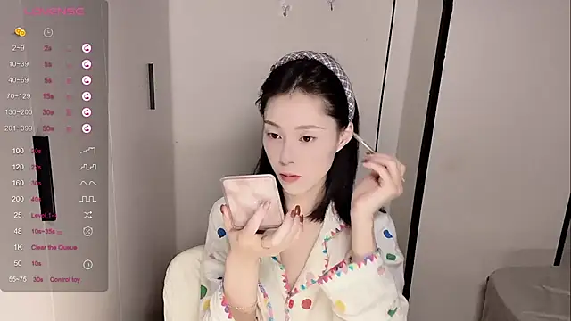 Snapshot of yuyu-33 chatting on November 18, 12:38 am yuyu-33 online show from November 18, 12:38 am