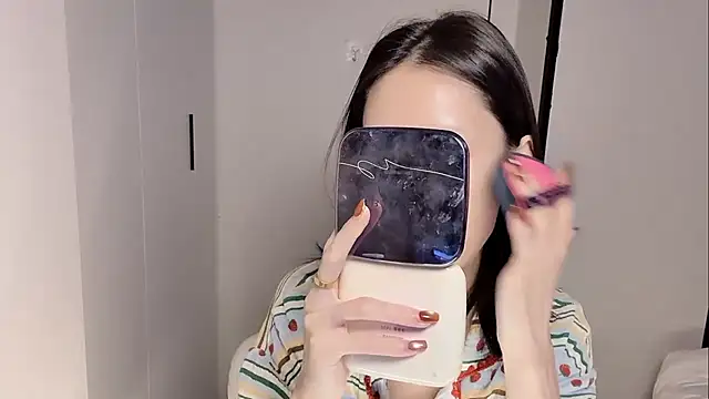 Snapshot of yuyu-33 chatting on November 22, 3:38 am yuyu-33 online show from November 22, 3:38 am