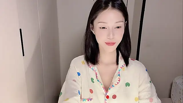 Snapshot of yuyu-33 chatting on November 25, 1:55 pm yuyu-33 online show from November 25, 1:55 pm