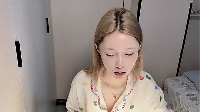 yuyu-33 online show from March 6, 12:18 am