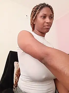 EvonyFoxxx online show from June 28, 5:41 pm
