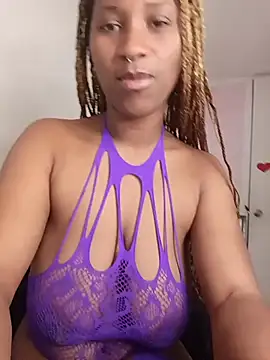 EvonyFoxxx online show from July 29, 2:10 am