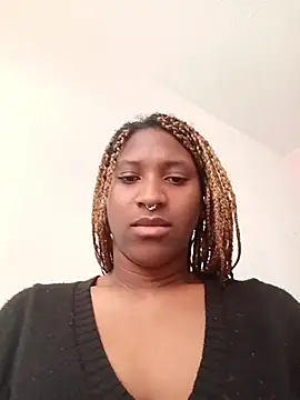EvonyFoxxx online show from August 2, 8:18 pm