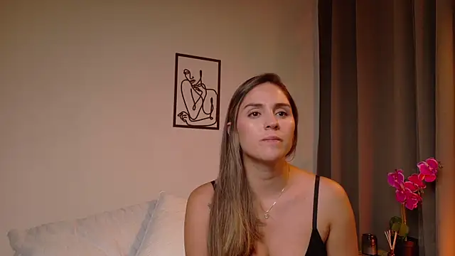 Snapshot of VictoriaNova_ chatting on May 26, 10:28 pm VictoriaNova online show from May 26, 10:28 pm