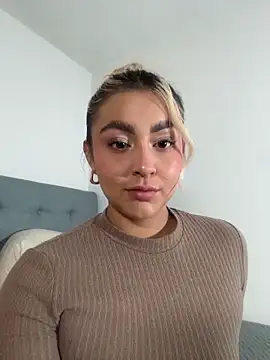 Snapshot of Elina_Hills chatting on November 27, 3:03 pm Elina Hills online show from November 27, 3:03 pm