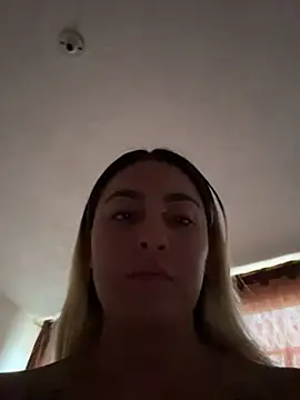 Elina Hills online show from June 21, 9:17 pm