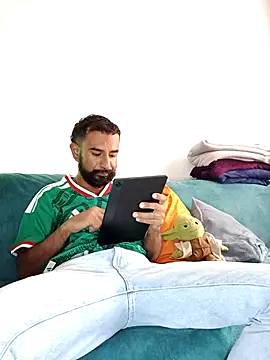 Barbanegra91mx online show from June 16, 8:22 pm