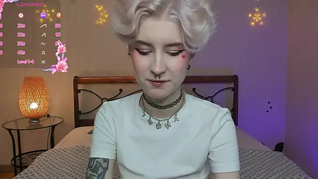 Snapshot of Angel_Julles chatting on November 29, 8:17 am Angel Julles online show from November 29, 8:17 am