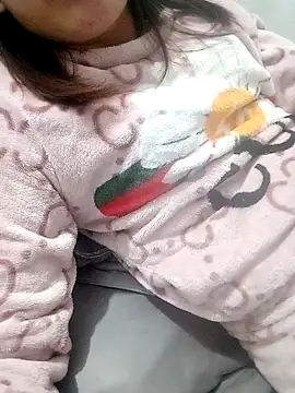 Snapshot of Elina_99 chatting on November 4, 4:22 am Elina 99 online show from November 4, 4:22 am