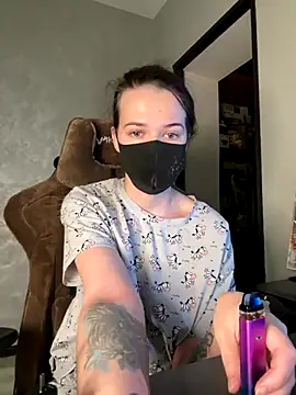 ZlatoslavaLo online show from November 15, 5:38 am