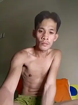 Snapshot of Hot-babyyboy30 chatting on November 18, 1:33 am Hot-babyyboy30 online show from November 18, 1:33 am