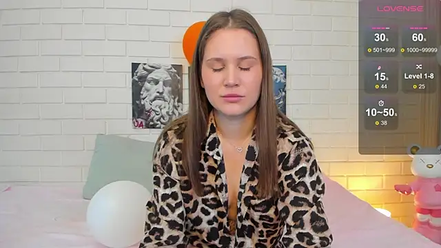 Snapshot of Tinky_kinky chatting on November 24, 9:31 am Tinky kinky online show from November 24, 9:31 am