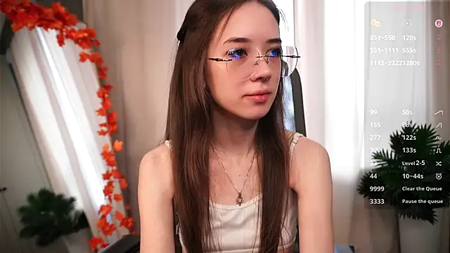 Snapshot of tinyanie chatting on November 16, 5:35 am tinyanie online show from November 16, 5:35 am