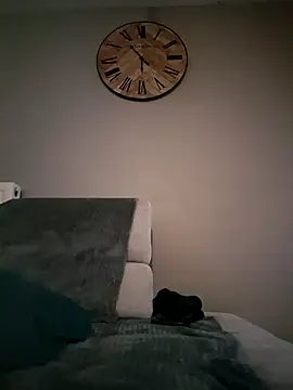 Snapshot of Girlysensuelle chatting on November 21, 8:13 am Girlysensuelle online show from November 21, 8:13 am