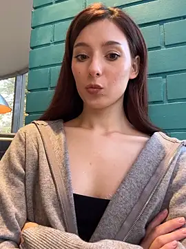 Snapshot of LilluKatten chatting on November 7, 1:11 pm LilluKatten online show from November 7, 1:11 pm