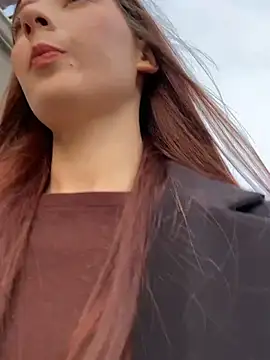 Snapshot of LilluKatten chatting on November 22, 7:29 am LilluKatten online show from November 22, 7:29 am