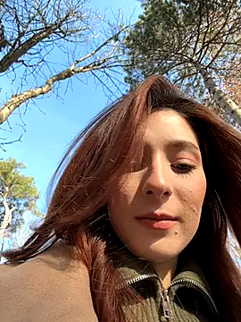 Snapshot of LilluKatten chatting on November 28, 9:45 am LilluKatten online show from November 28, 9:45 am