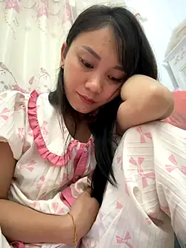 Snapshot of Amino-Suca chatting on November 16, 6:24 pm Amino-Suca online show from November 16, 6:24 pm