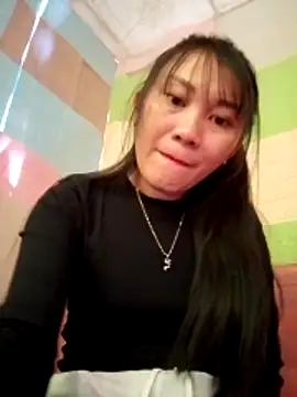 Snapshot of Amino-Suca chatting on November 27, 6:37 am Amino-Suca online show from November 27, 6:37 am