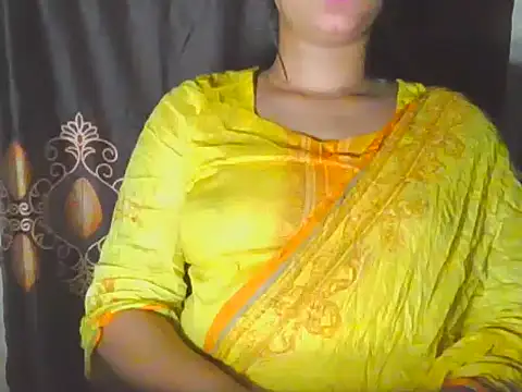 Snapshot of Nancy_queen001 chatting on November 1, 8:27 am Nancy queen001 online show from November 1, 8:27 am