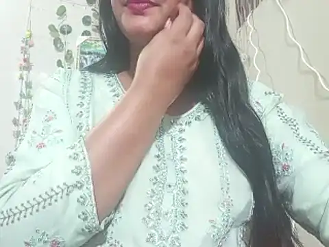 Snapshot of Nancy_queen001 chatting on December 5, 5:53 pm Nancy queen001 online show from December 5, 5:53 pm