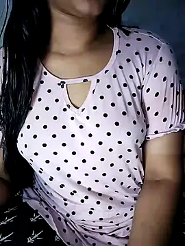 Snapshot of Nancy_queen001 chatting on December 15, 6:34 pm Nancy queen001 online show from December 15, 6:34 pm